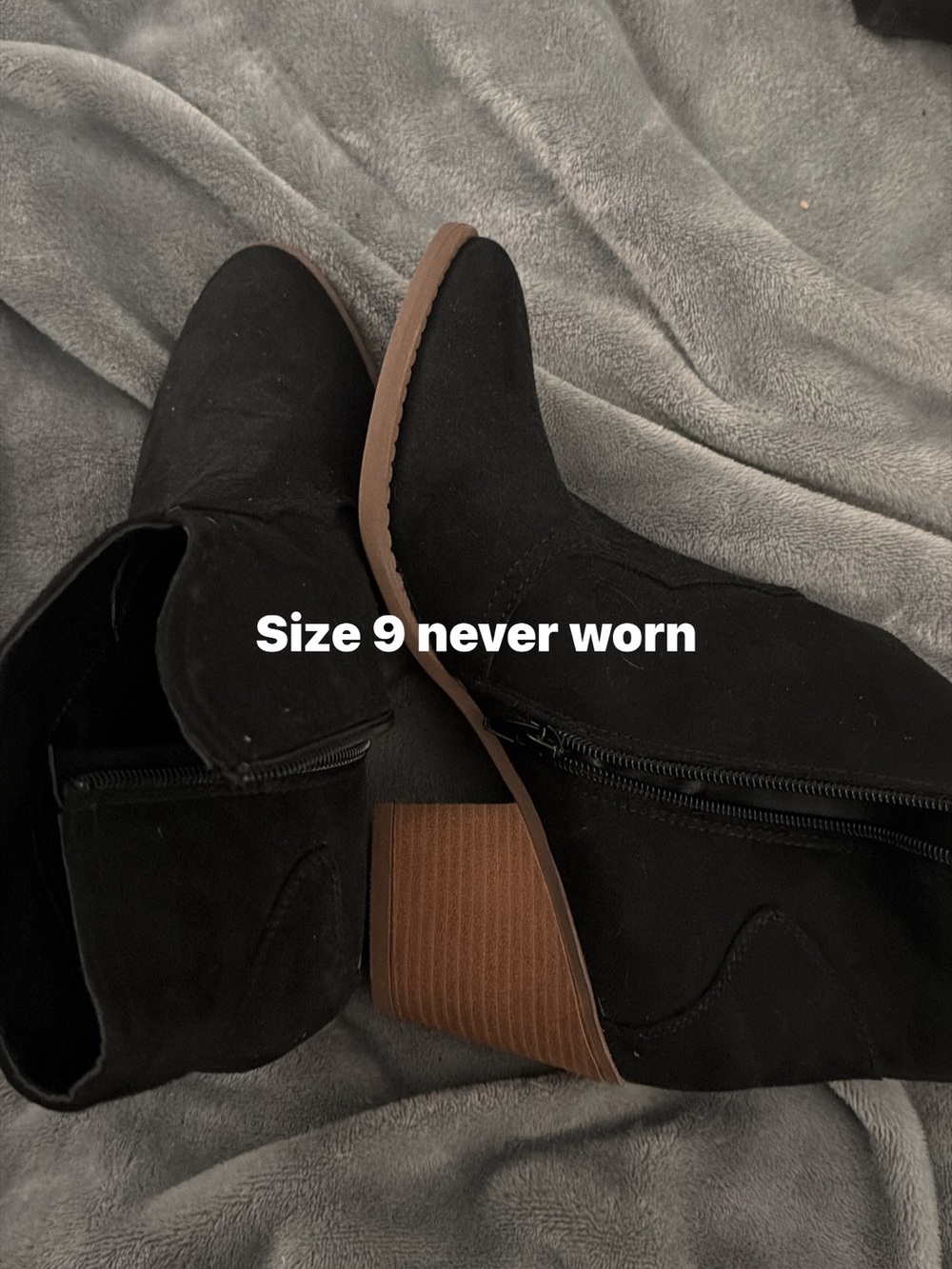 Source Unknown Black Suede Heeled Ankle Boots with Brown Stacked Heel